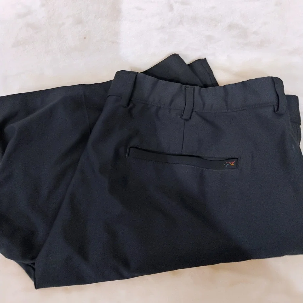 Greg Norman Mens Golf Shorts Size 42 Navy Blue Shark Logo Performance Stretch